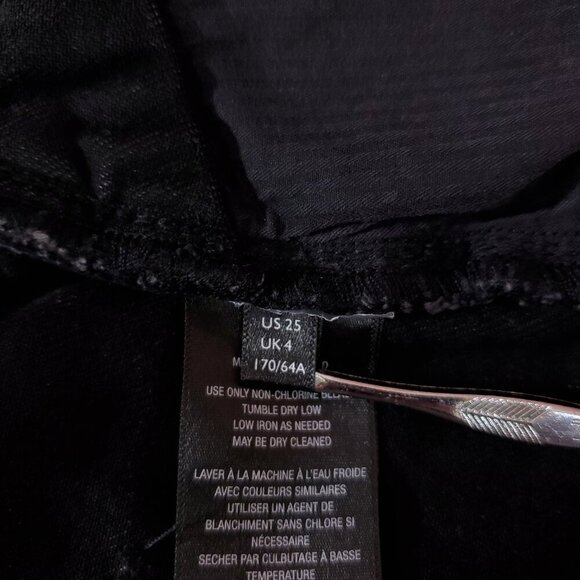 NWT Free People Womens Size 25 Asymmetrical Waist Black Denim Distressed Shorts - Picture 12 of 16